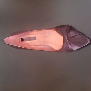 Gently worn 2 1/2in Mina New York brown Satin heel